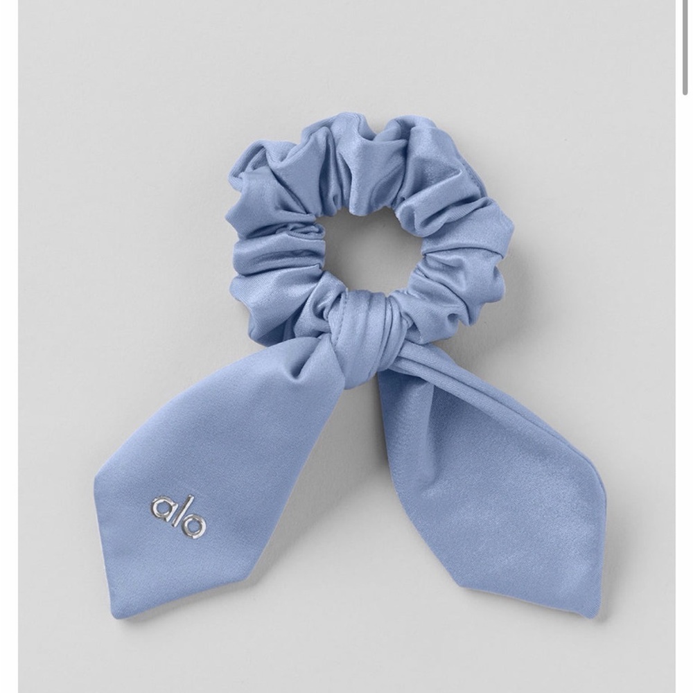 Airlift Rhythm Scrunchie -
Winter Frost